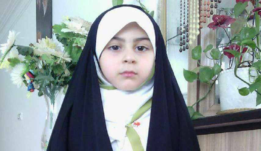 طفلة إيرانية تحفظ القرآن الكريم باللغة الإنجليزية