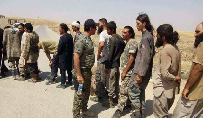 نائب عراقي يكشف عن عدد مقاتلي وعوائل "داعش" العرب والاجانب...