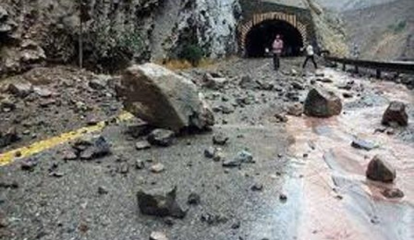 انهيارات صخرية اثر زلزال طهران - البرز
