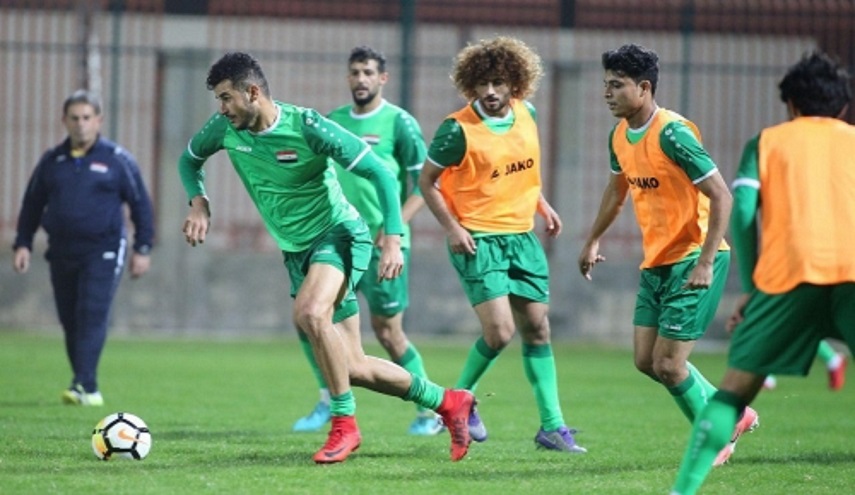 بالصور.. تحضيرات المنتخب العراقي لمباراة الصدارة 