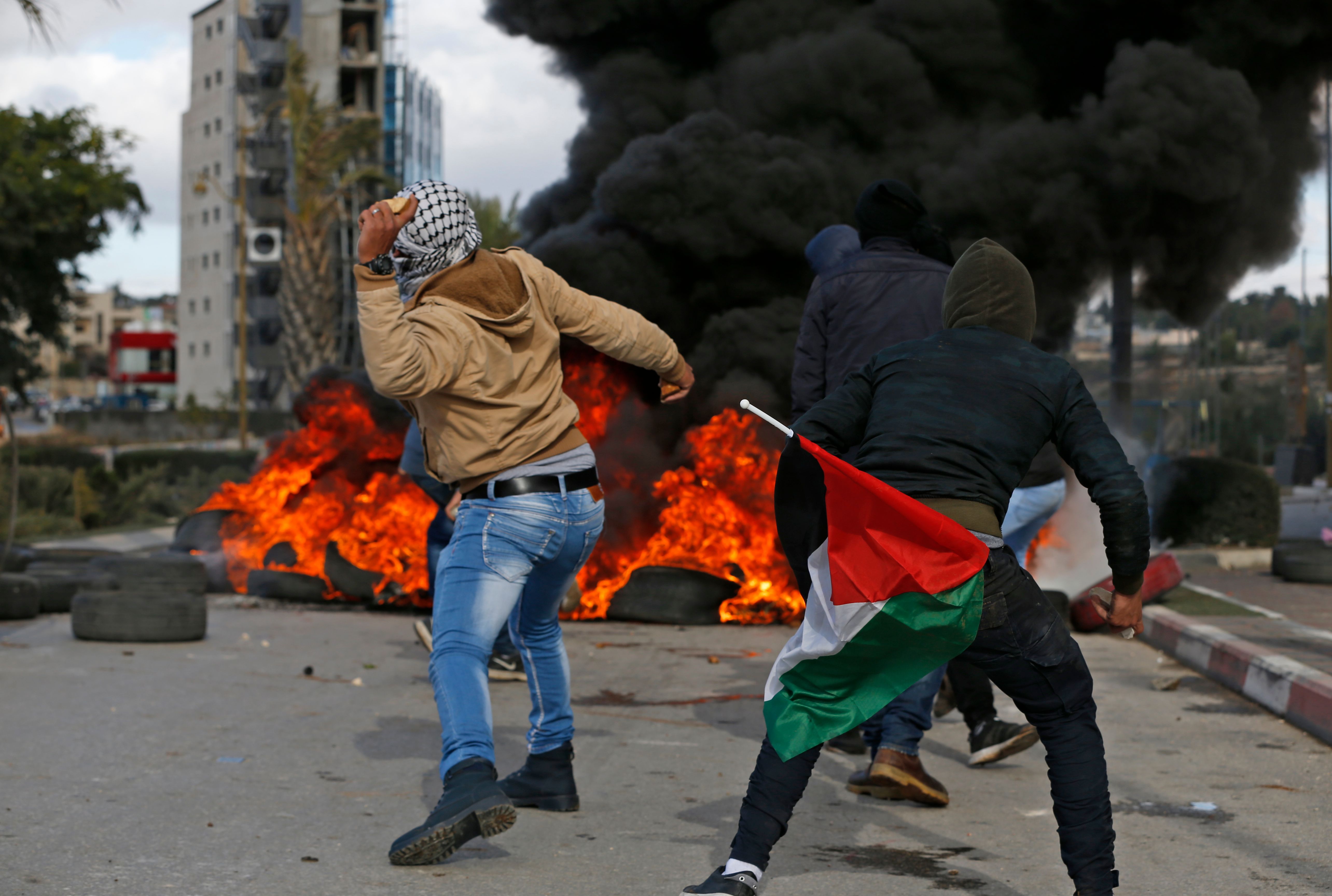 الأراضي الفلسطينة المحتلة تشتعل في جمعة الغضب الرابعة
