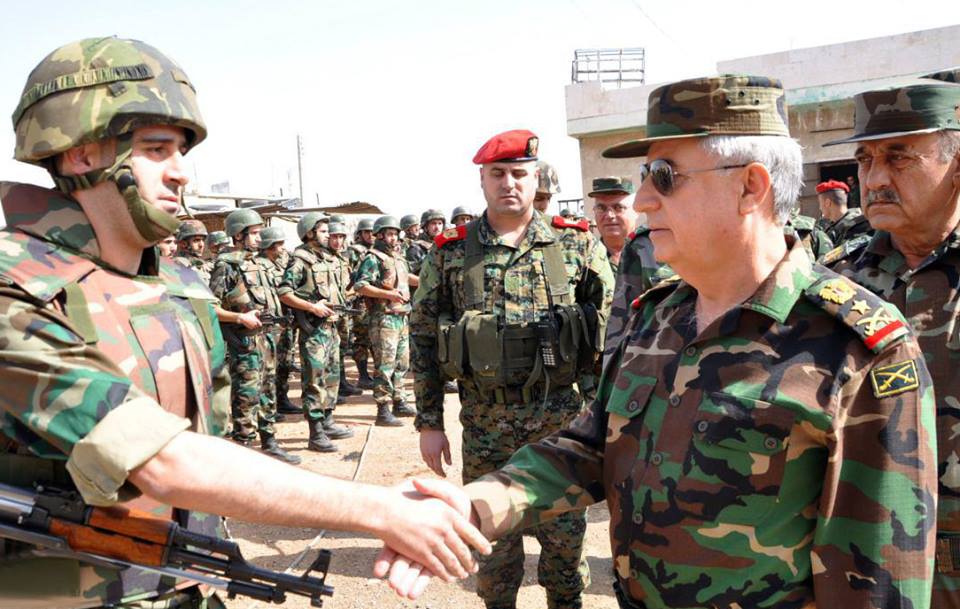 من هو وزير الدفاع السوري الجديد العماد علي أيوب؟