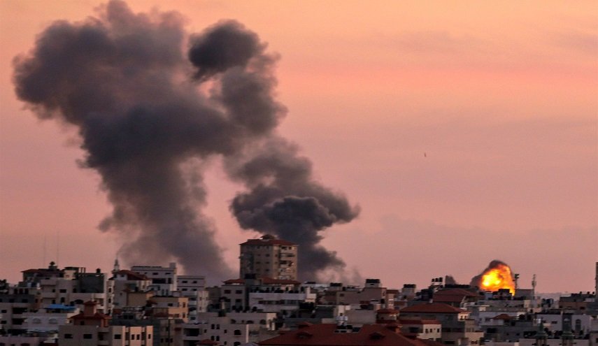 طيران الإحتلال يقصف "موقعا لحماس" في غزة