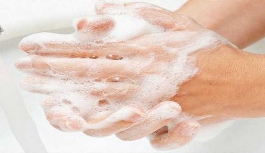 لاتغسل يديك كثيرا بالمطهرات في الشتاء ...هذا هو السبب؟