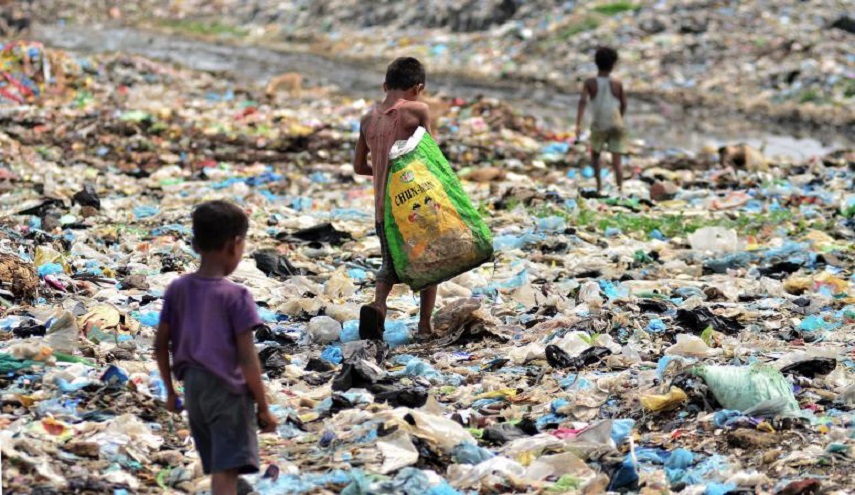 النفايات .. مصدر رزق الآلاف في المغرب