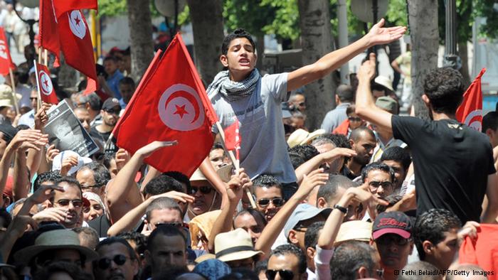 تظاهرات في تونس والسودان والجزائر احتجاجًا على الغلاء
