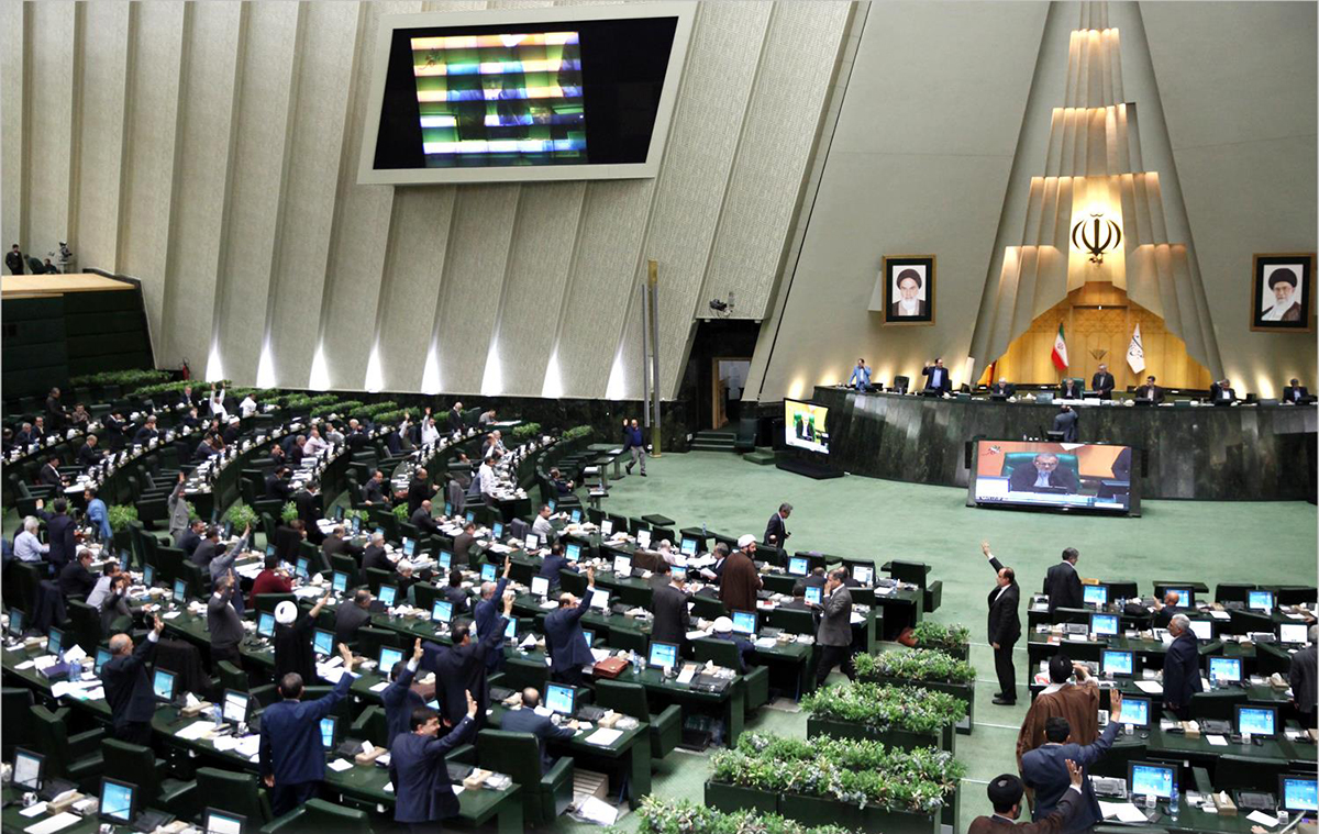ضمن تنديده العقوبات الاميركية.. مجلس الشورى يرفض تعديل الاتفاق النووي