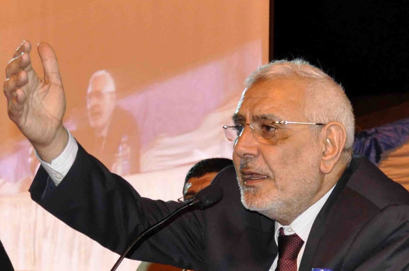 رئیس حزب مصری: عرب‌ها با ایران گفتگو کنند