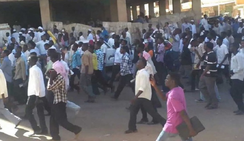 السلطات السودانية تعتقل صحفيين خلال تغطيه تظاهرات احتجاجية