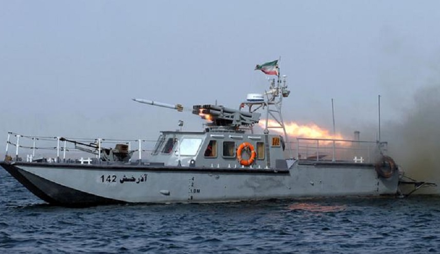 البحرية الإيرانية تطلق صاروخ كروز مطور لأول مرة