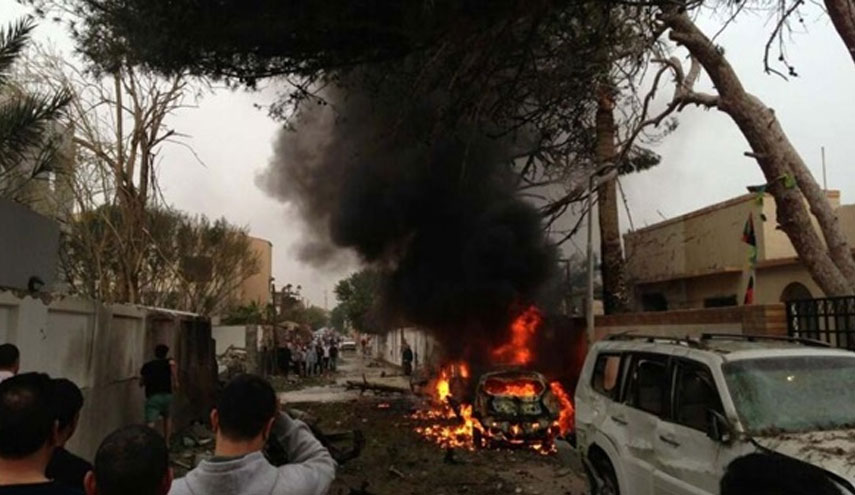 عشرات القتلى اثر تفجير سيارتين ملغومتين ببنغازي في ليبيا