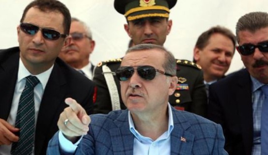 في خطوة مفاجئة .. اردوغان على الحدود السورية!!