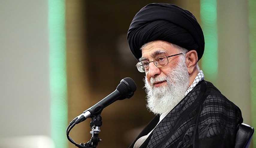 الامام الخامنئي: اميركا تنقل داعش الى افغانستان لتبرير تواجدها في المنطقة