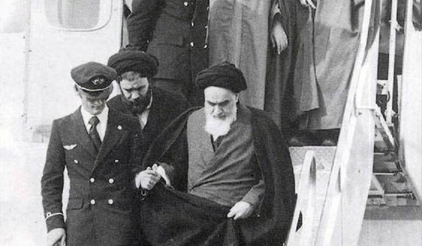 في رحاب ذكرى انتصار الثورة : مع الإمام من مطار باريس إلى طهران