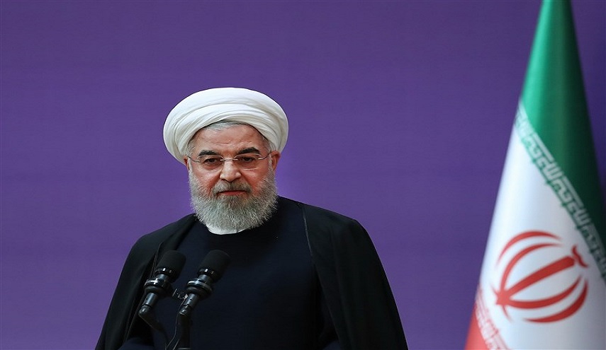  الرئيس الايراني يتفقد المناطق المتضررة من الزلزال في كرمان 