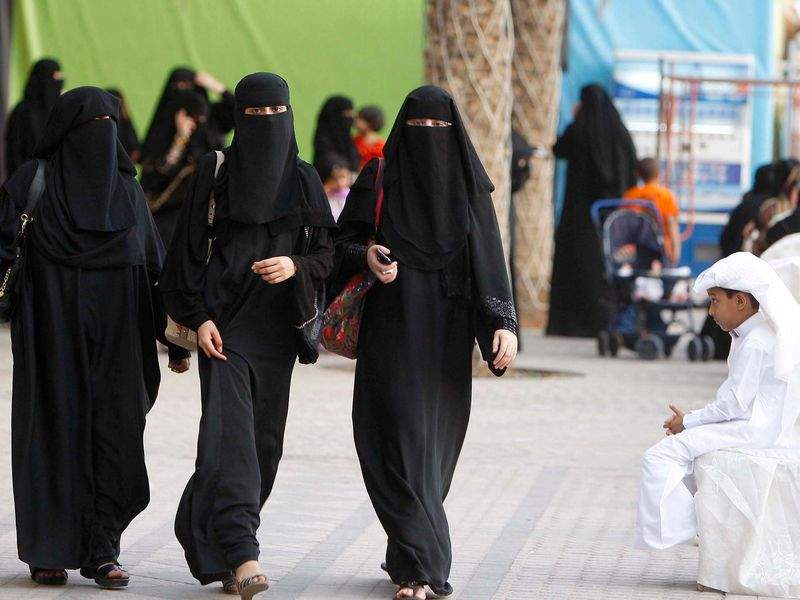 یورش 107 هزار زن در عربستان به سوی 140 فرصت شغلی!