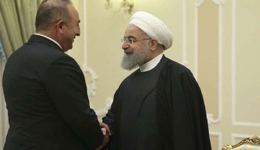 الرئيس الايراني: مستعدون لتطوير التعاون مع تركيا لحل المشكلات الاقليمية