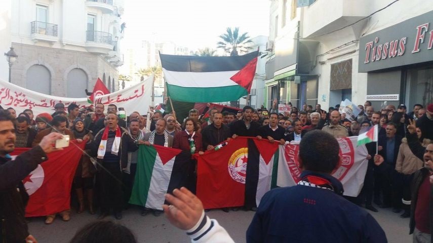 تونس: مسيرة شعبية للمطالبة بتجريم التطبيع مع الصهاينة