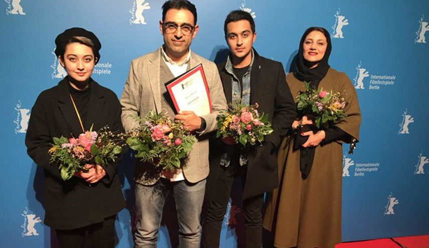 بالصور.. فيلم إيراني يكرم بجائزة خاصة في مهرجان برلين السينمائي الدولي