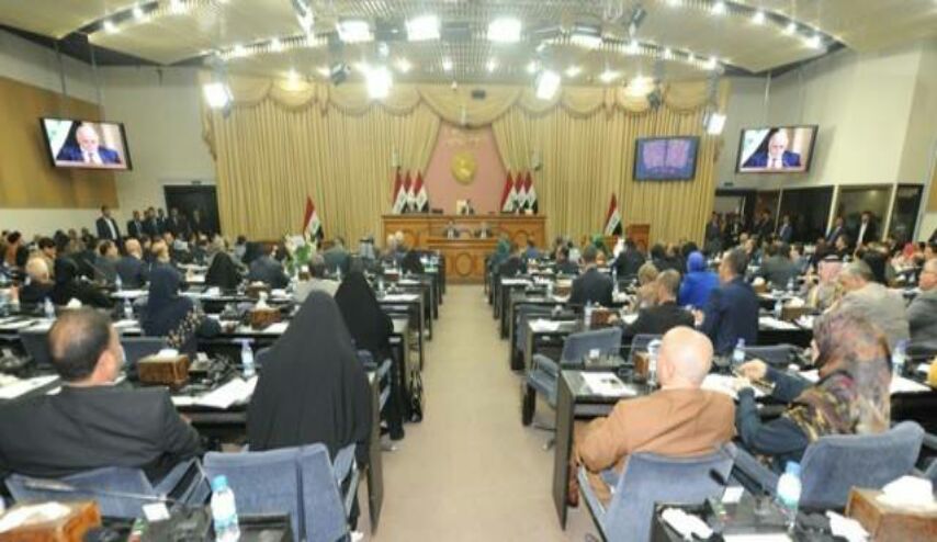 خبير اقتصادي يكشف عن "خطأ فني كبير" ارتكبه البرلمان العراقي عند تصويته على الموازنة