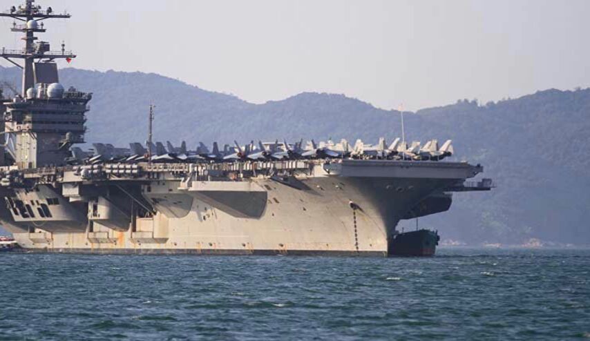 الأسطول الأمريكي يخسر حاملة الطائرات "يو إس إس نيميتز".. والسبب؟