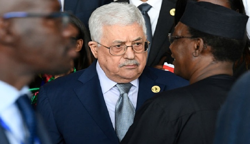  تضارب الأنباء حول تدهور صحة الرئيس عباس وفتح تعلق