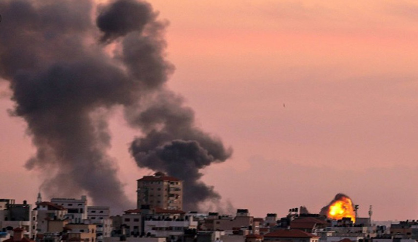 13 غارة مكثفة على قطاع غزة...