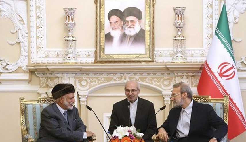 لاريجاني وبن علوي يبحثان تعزيز العلاقات ايران وعمان