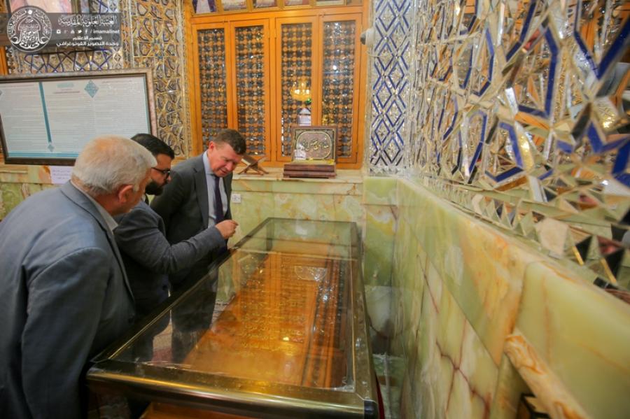 سفیر سوئد در عراق تشرف به زیارت امام علی را مایه افتخار بزرگ دانست