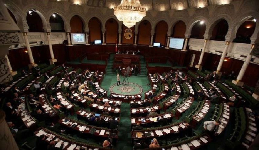 هرج ومرج في برلمان تونس بعد التصويت ضد قرار التمديد لهيئة الحقيقة والكرامة