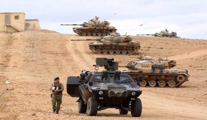 شاهد بناء قاعدة عسكرية تركية على حدود العراق