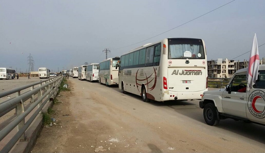 بالصور.. إخراج 1146 مسلحا من "فيلق الرحمن" وعائلاتهم من دوما إلى إدلب