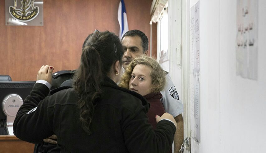 الاتحاد الأوروبي يدين ظروف اعتقال عهد التميمي في "إسرائيل"