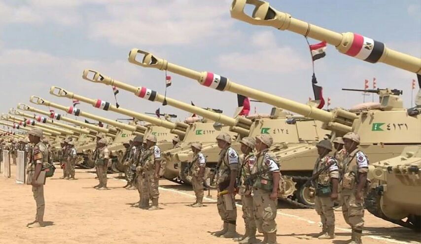 مقتل 8 جنود مصريين في سيناء والجيش يعلن حصيلة عملياته