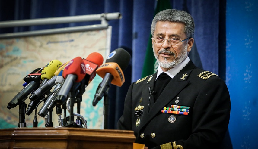  الاميرال سياري يؤكد جهوزية الجيش الايراني واستعداده لمواجهة أي تهديد 