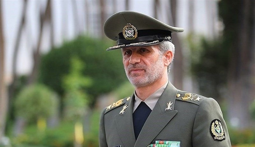  وزير الدفاع الايراني: ايران لديها الاستعداد التام لدعم الشعب العراقي 