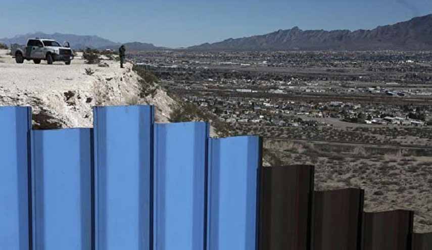 ترامب يهدد بتعطيل الحكومة إن لم تمرر له مشروع جدار المكسيك