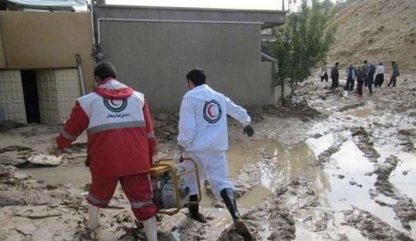 حدوث سيول في 13 محافظة ايرانية