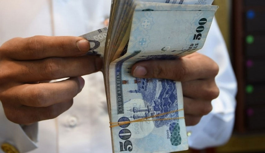 رويترز: مصرفيون سعوديون يشككون باقتصاد بلادهم!
