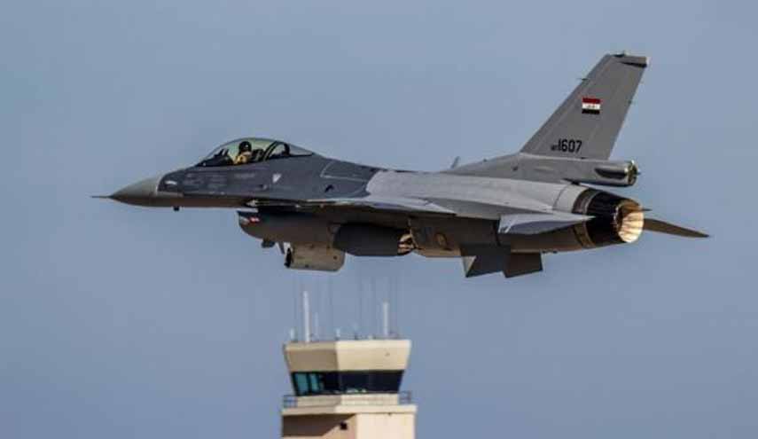  القوة الجوية العراقية تدك مواقع "داعش" داخل الأراضي السورية