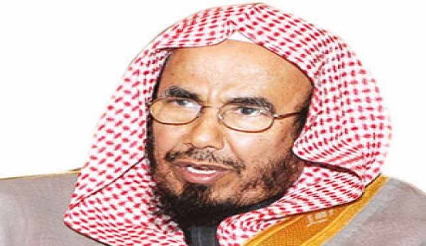 كبير علماء السعودية: الإتيان إلى صلاة الجماعة إن شاء الله أنها واجب!!