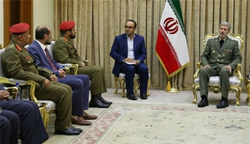 ايران وعمان تؤكدان على تعزيز التعاون الدفاعي