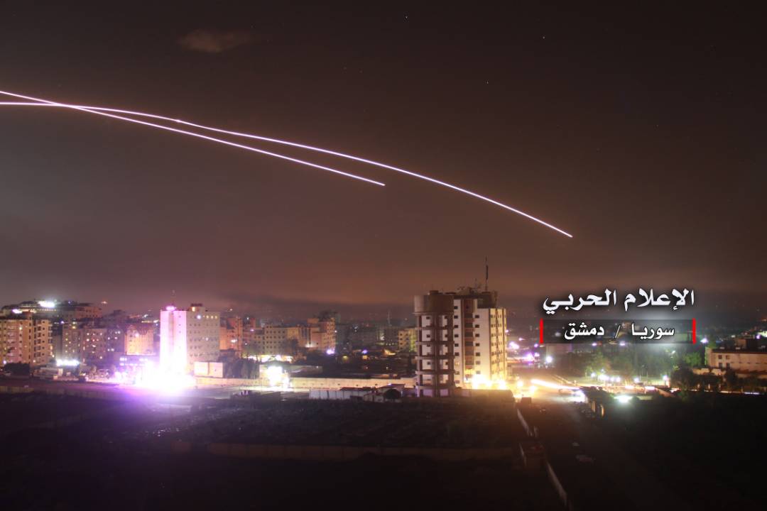 پدافند هوایی سوریه حمله موشکی رژیم صهیونیستی را خنثی کردند