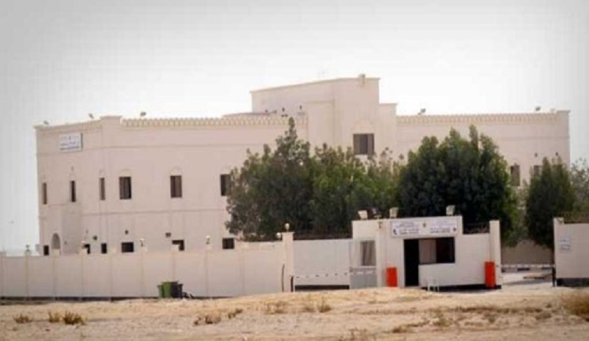 سجن جو المركزي: ضابط بحريني يعذّب المعتقلين ويهددهم بتصفية عائلاتهم