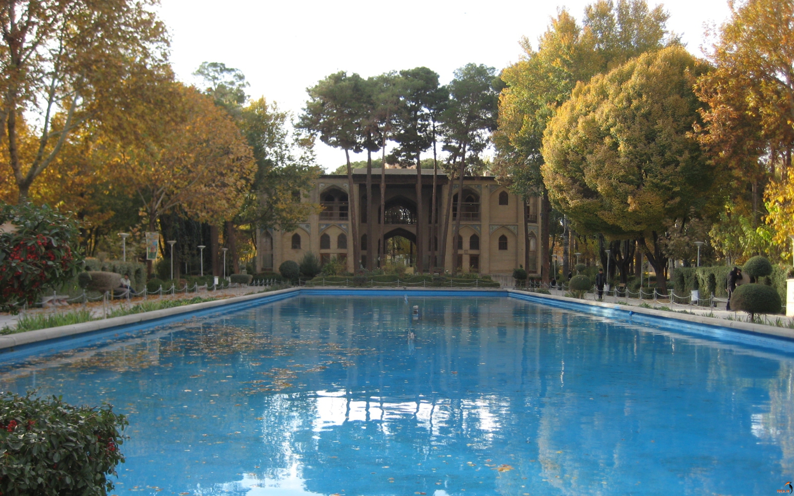 حديقة الجنات الثمانية "هشت بهشت" في أصفهان