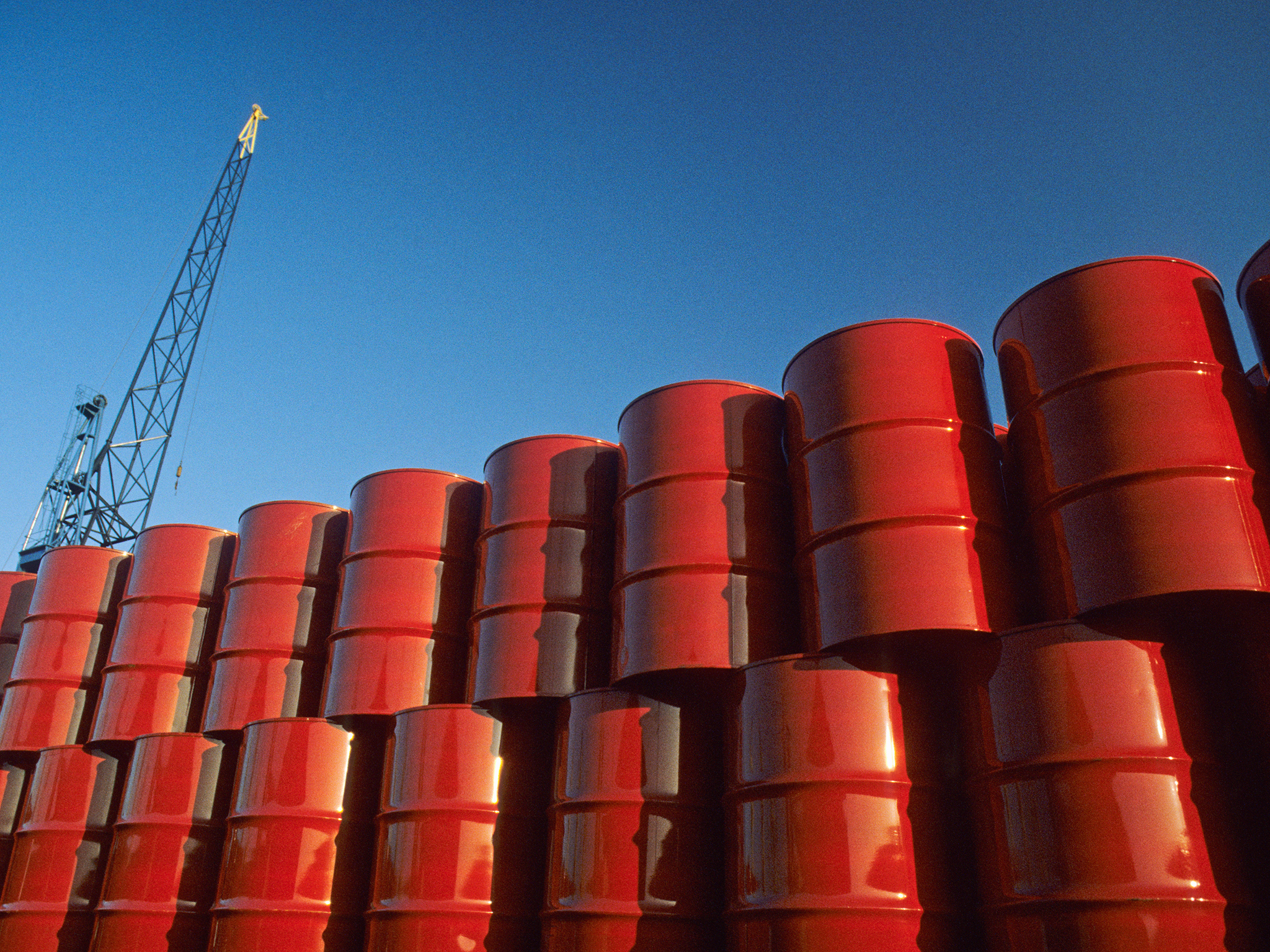 ارتفاع قيمة النفط الخام الايراني الخفيف لتتجاوز 77 دولارا للبرميل