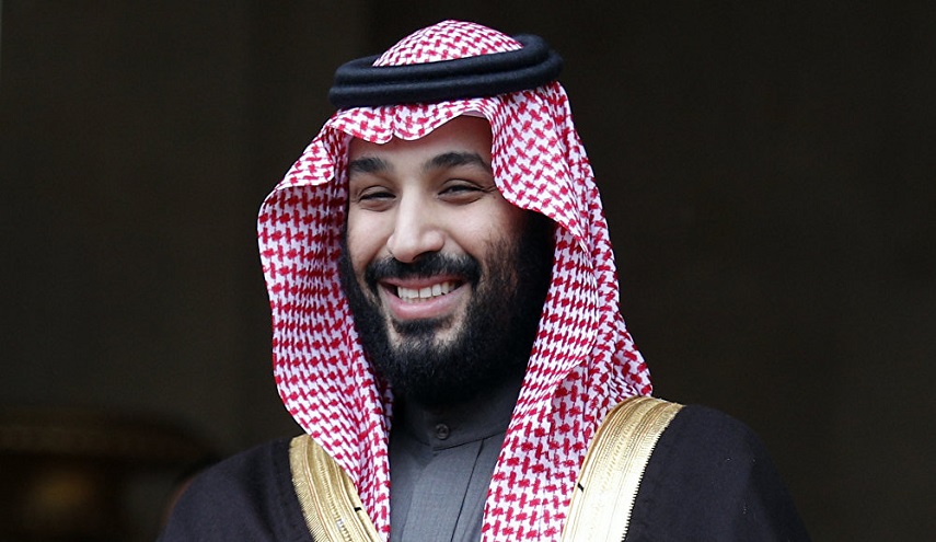في بلد النفط .. الامير "ينقذ" الرياضة!