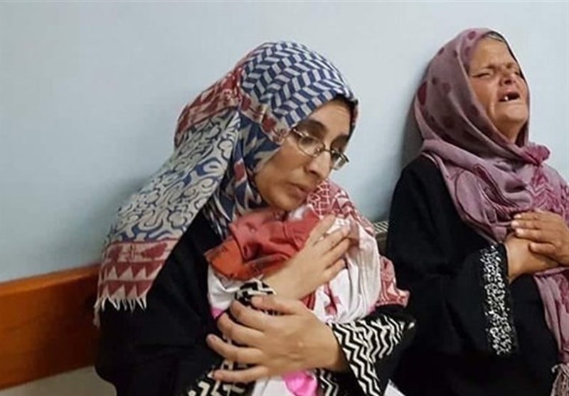 مادر شهید رزان النجار :در راهپیمایی روز قدس به جای دخترم شرکت می کنم