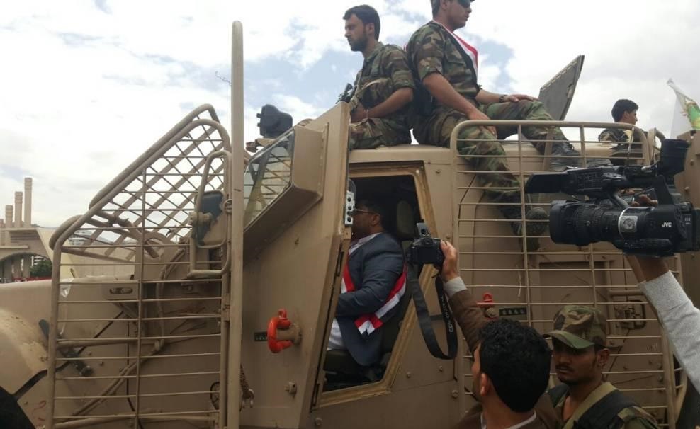 نیروهای یمنی خودرو زرهی امارات را غنیمت گرفتند 