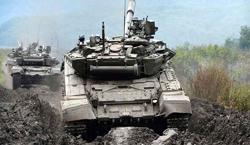 دبابات "تي-90" السورية تقف عند حدود الكيان الصهيوني